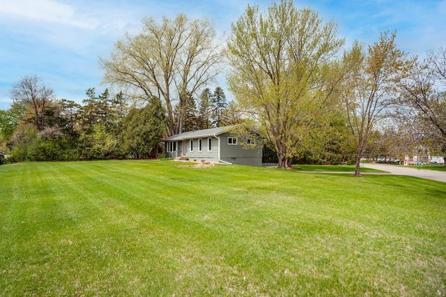 17620 19th Avenue N, Plymouth, MN 55447