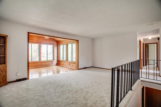 17620 19th Avenue N, Plymouth, MN 55447