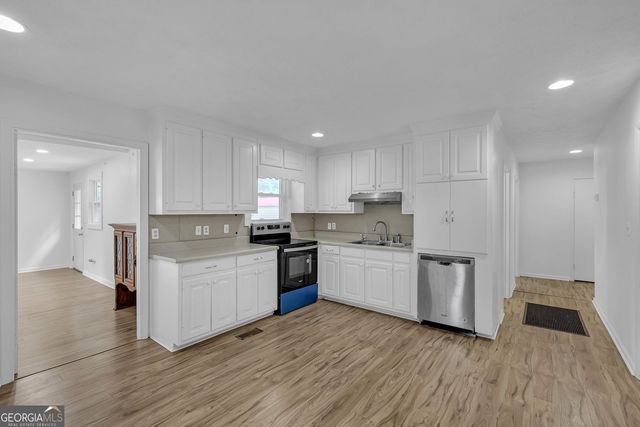 1242 Cooper Road, Snellville, GA 30078