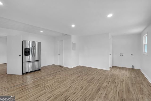 1242 Cooper Road, Snellville, GA 30078