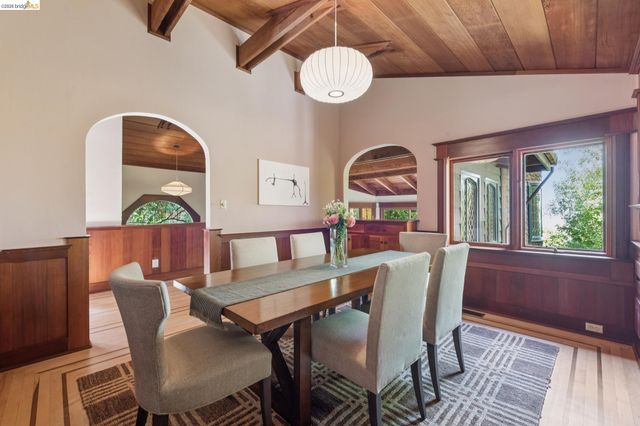1090 Cragmont Ave, Berkeley, CA 94708