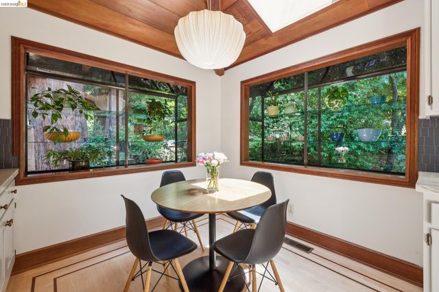 1090 Cragmont Ave, Berkeley, CA 94708