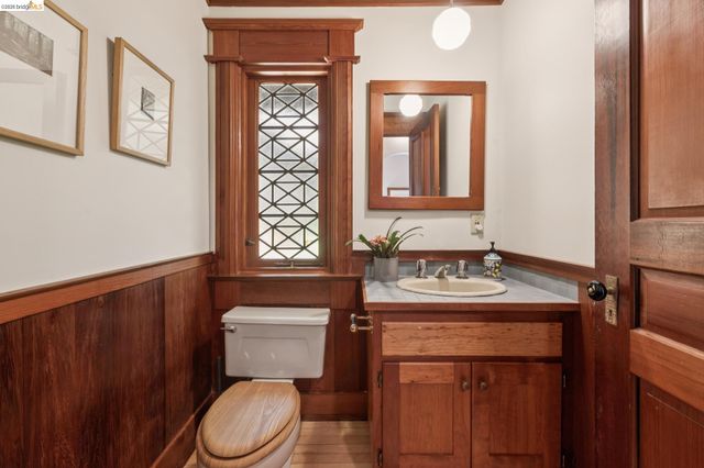1090 Cragmont Ave, Berkeley, CA 94708