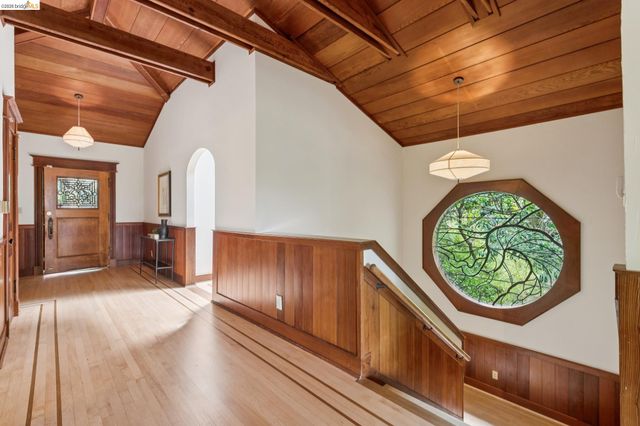 1090 Cragmont Ave, Berkeley, CA 94708