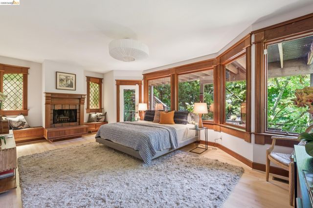 1090 Cragmont Ave, Berkeley, CA 94708