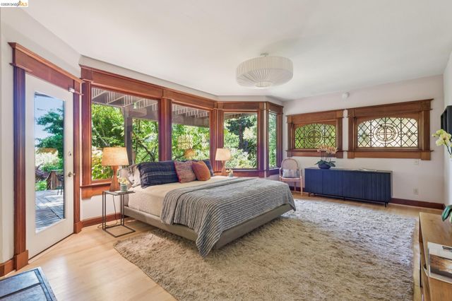 1090 Cragmont Ave, Berkeley, CA 94708