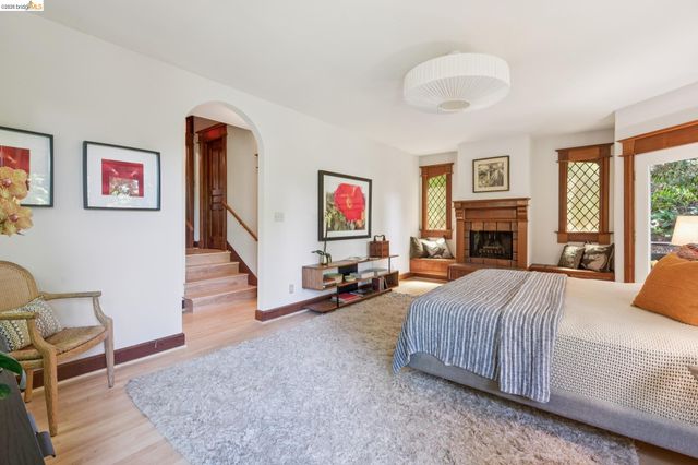 1090 Cragmont Ave, Berkeley, CA 94708