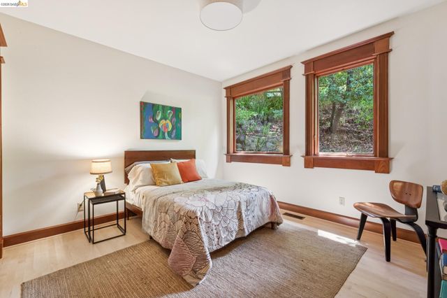 1090 Cragmont Ave, Berkeley, CA 94708