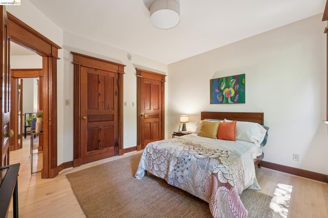 1090 Cragmont Ave, Berkeley, CA 94708
