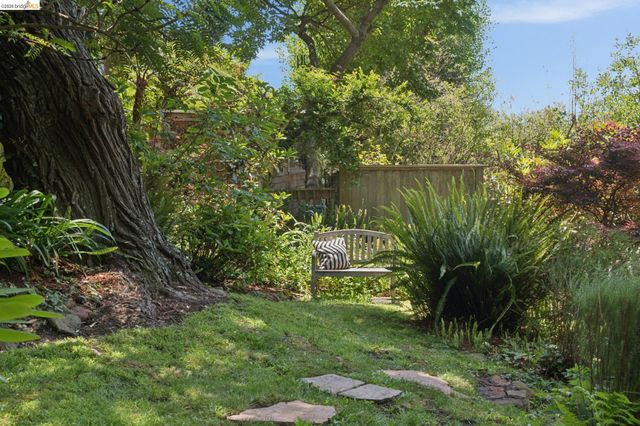 1090 Cragmont Ave, Berkeley, CA 94708