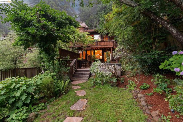 1090 Cragmont Ave, Berkeley, CA 94708