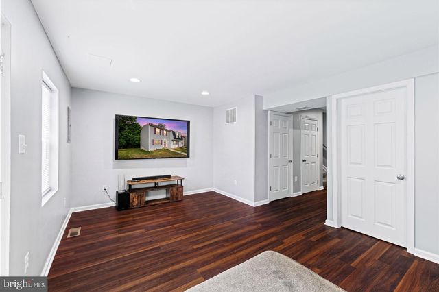 5939 APPLEGARTH PL, Capitol Heights, MD 20743