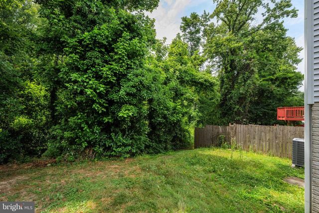 5939 APPLEGARTH PL, Capitol Heights, MD 20743