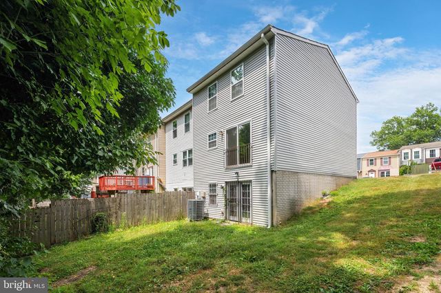 5939 APPLEGARTH PL, Capitol Heights, MD 20743