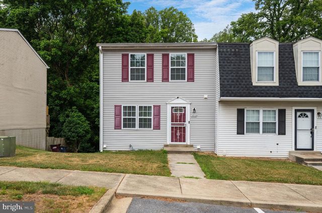 5939 APPLEGARTH PL, Capitol Heights, MD 20743