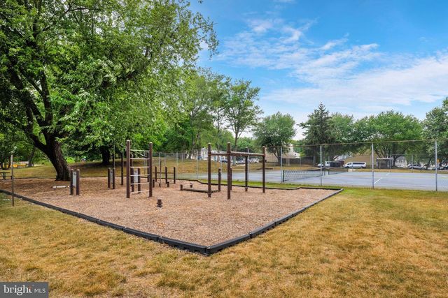 5939 APPLEGARTH PL, Capitol Heights, MD 20743