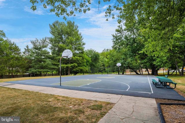 5939 APPLEGARTH PL, Capitol Heights, MD 20743