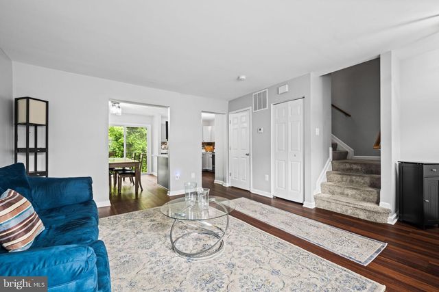 5939 APPLEGARTH PL, Capitol Heights, MD 20743