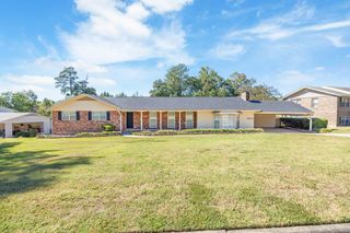 3901 Brookwood Drive, Phenix City, AL 36867