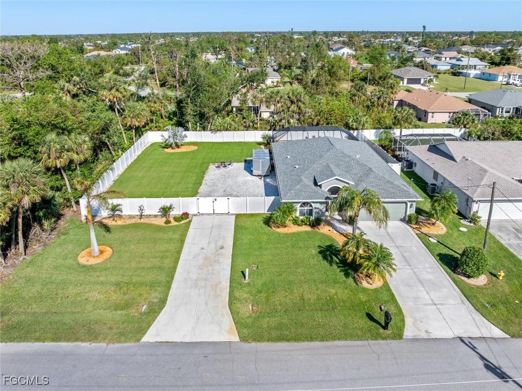 126 Spur DR, Rotonda West, FL 33947