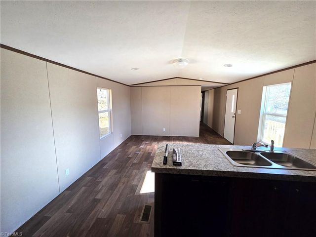 2211 Lynchburg Road, Westfield, NC 27053