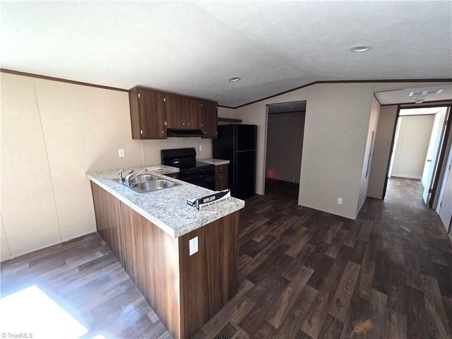 2211 Lynchburg Road, Westfield, NC 27053