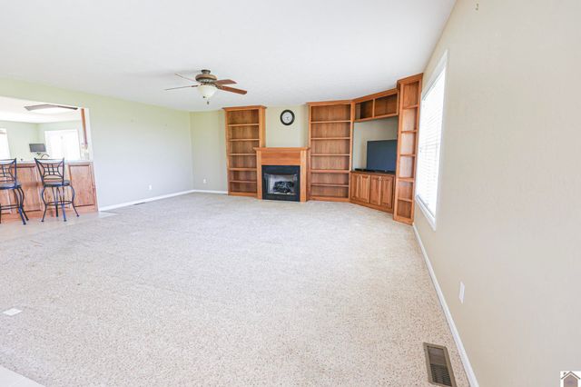 7696 Bandana Road, Kevil, KY 42053