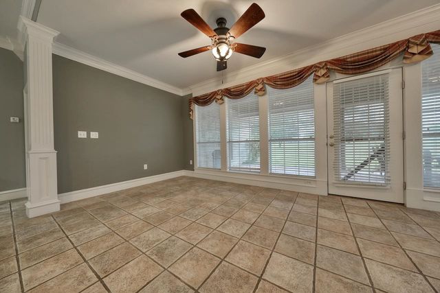 215 Clubview Dr, Hideaway, TX 75771