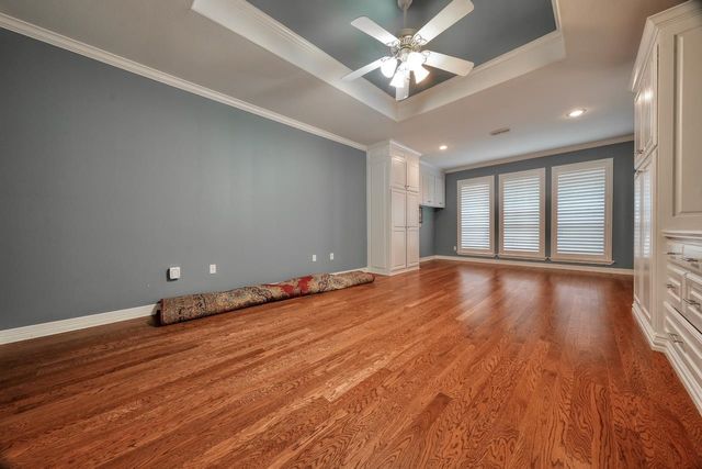 215 Clubview Dr, Hideaway, TX 75771