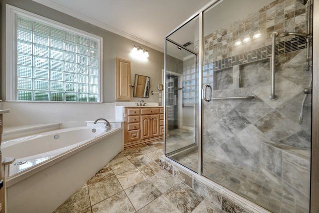 215 Clubview Dr, Hideaway, TX 75771