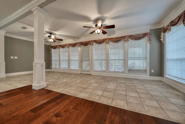 215 Clubview Dr, Hideaway, TX 75771