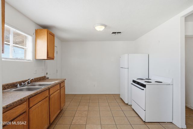 3365 N Stone Avenue, Tucson, AZ 85705