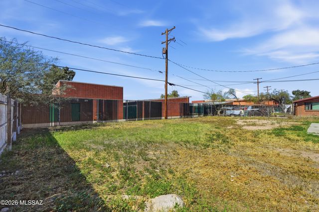 3365 N Stone Avenue, Tucson, AZ 85705