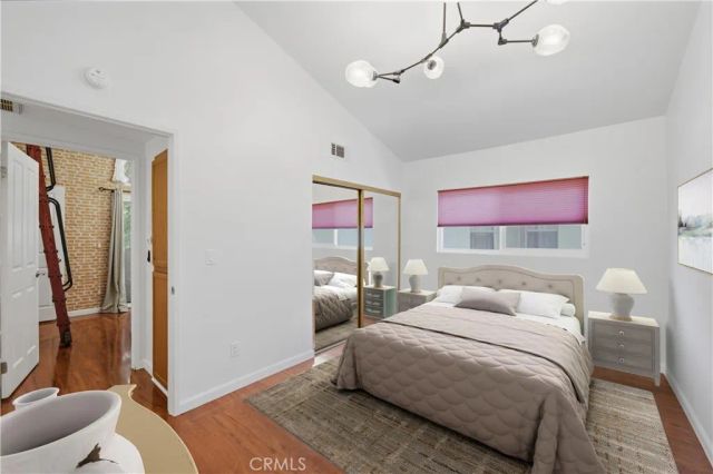 1554 N Hobart 2, Los Angeles, CA 90027