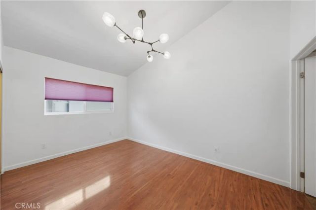 1554 N Hobart 2, Los Angeles, CA 90027