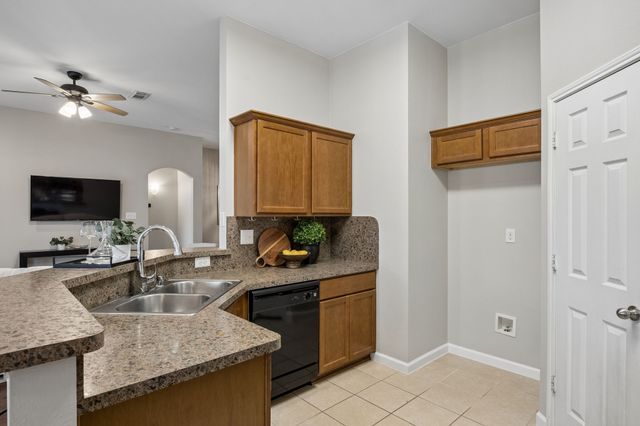 3342 Shining Light Drive, Dallas, TX 75228