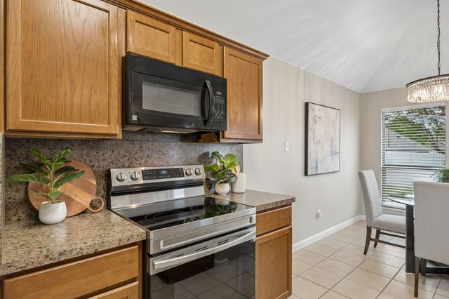 3342 Shining Light Drive, Dallas, TX 75228