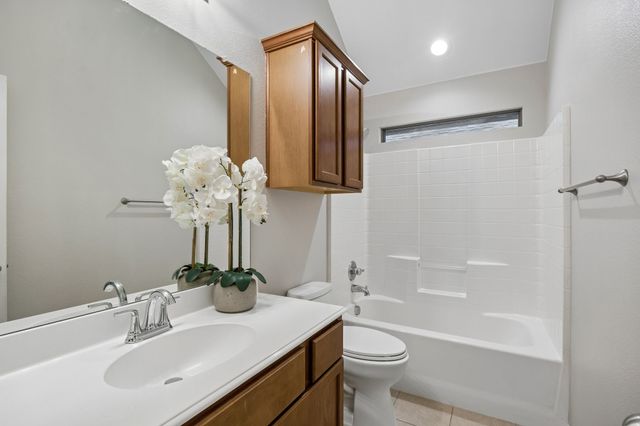 3342 Shining Light Drive, Dallas, TX 75228