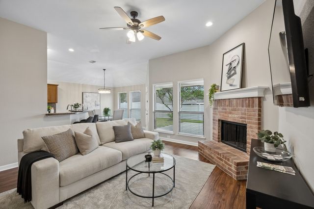 3342 Shining Light Drive, Dallas, TX 75228