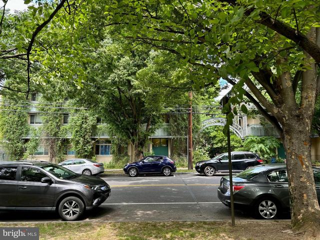 8028 EASTERN AVE NW, Washington, DC 20012