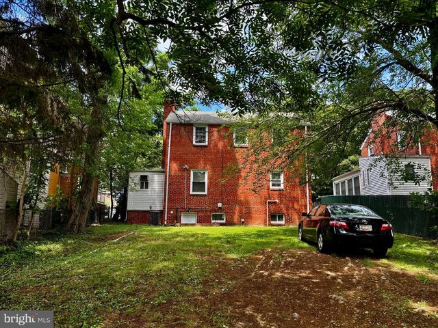 8028 EASTERN AVE NW, Washington, DC 20012