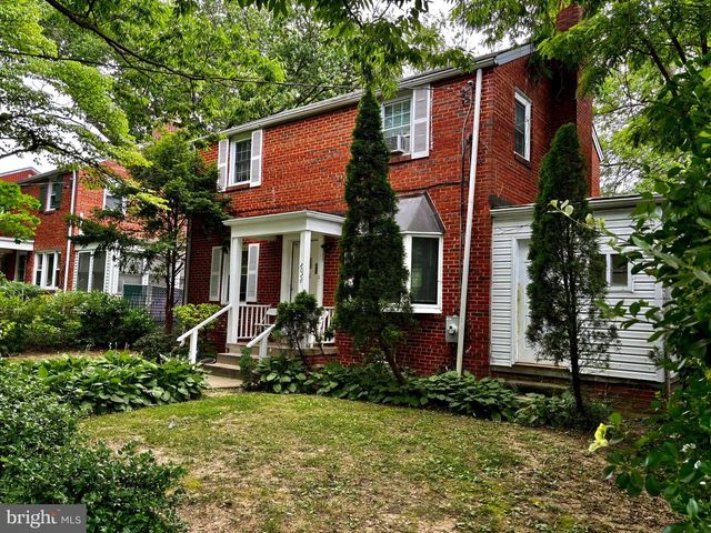 8028 EASTERN AVE NW, Washington, DC 20012