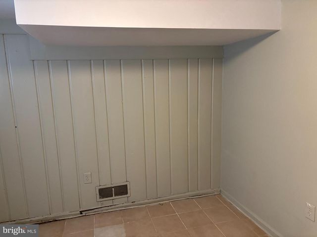 8028 EASTERN AVE NW, Washington, DC 20012