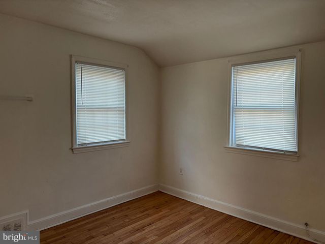8028 EASTERN AVE NW, Washington, DC 20012