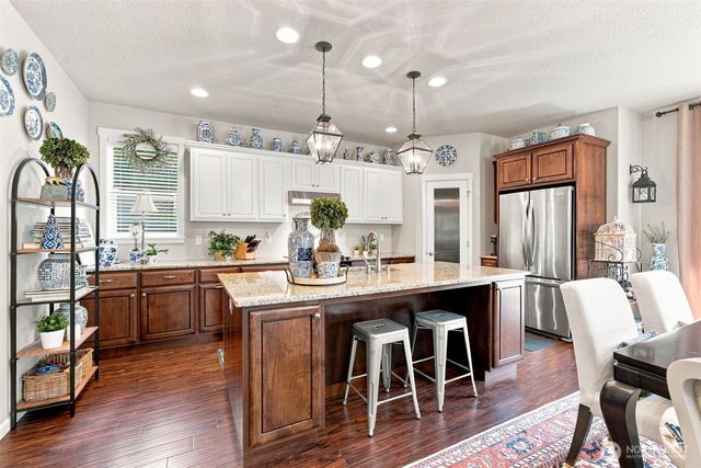10301 NE 143rd Avenue, Vancouver, WA 98682