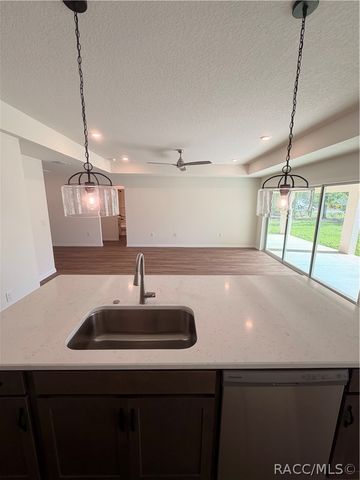 7181 N Waycross Way, Citrus Springs, FL 34433