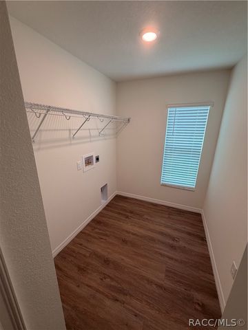 7181 N Waycross Way, Citrus Springs, FL 34433