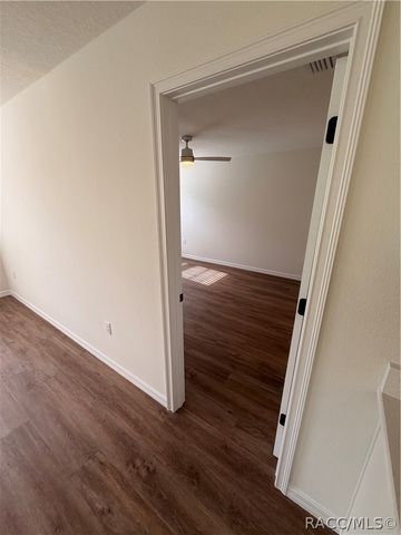 7181 N Waycross Way, Citrus Springs, FL 34433