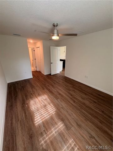 7181 N Waycross Way, Citrus Springs, FL 34433