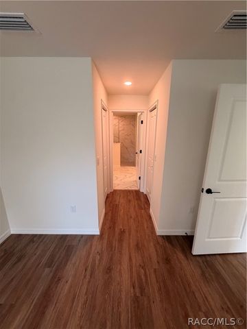 7181 N Waycross Way, Citrus Springs, FL 34433